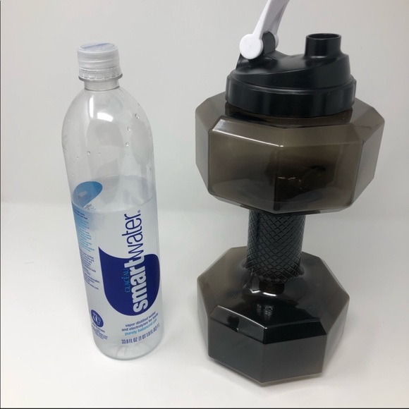 Dumbbell water bottle